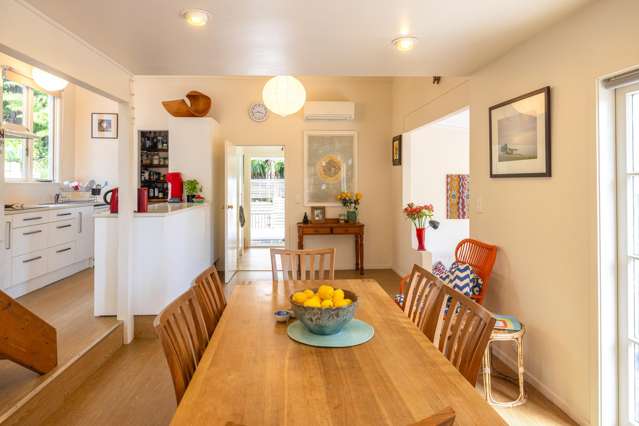 69 Victoria Road South Onetangi_4