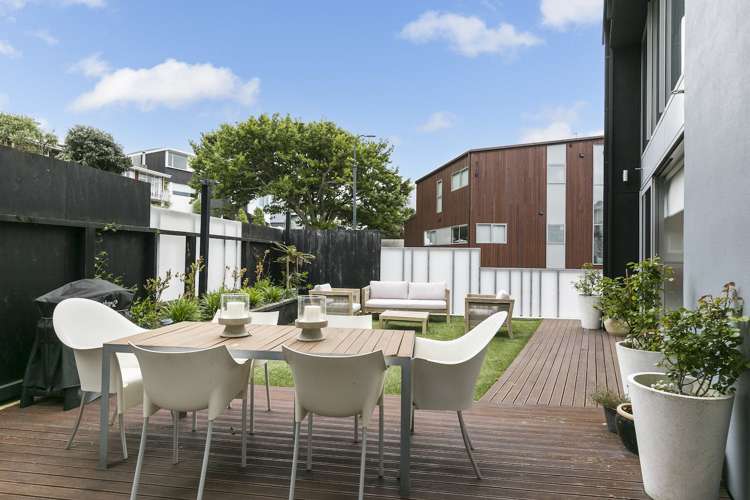 5c Salmont Place Kelburn_1