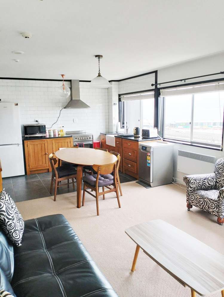 3A/1 Grant Road Thorndon_7