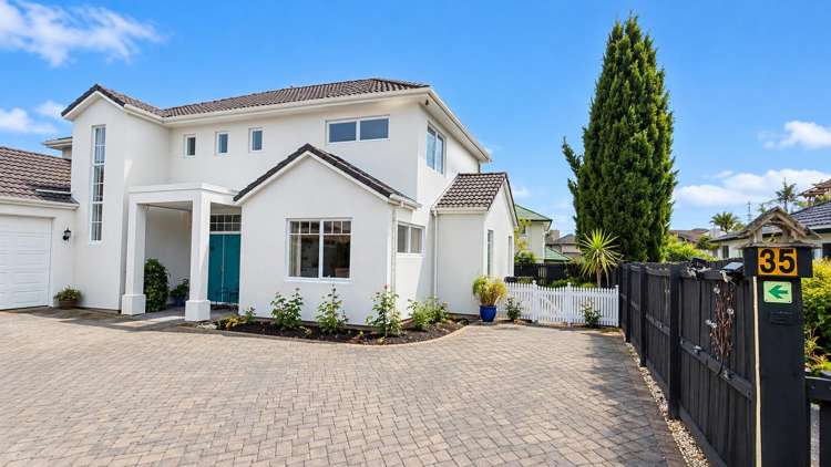 35 Kinleith Way_1