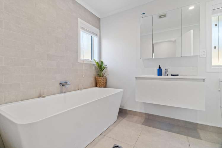 36 Alpers Ridge Leamington_11