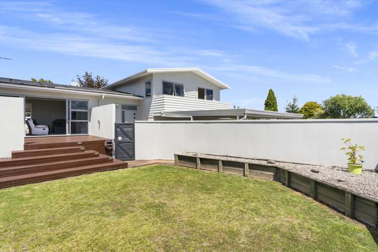 196 Levers Road Matua_19