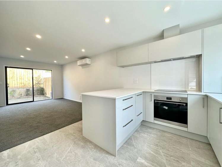 4/8 Valron Rd Te Atatu South_4