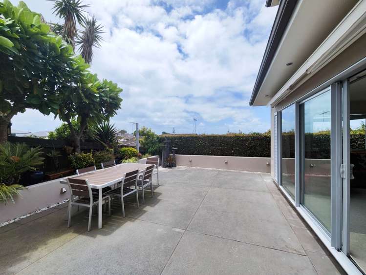 72a Bradbury Road Botany Downs_15