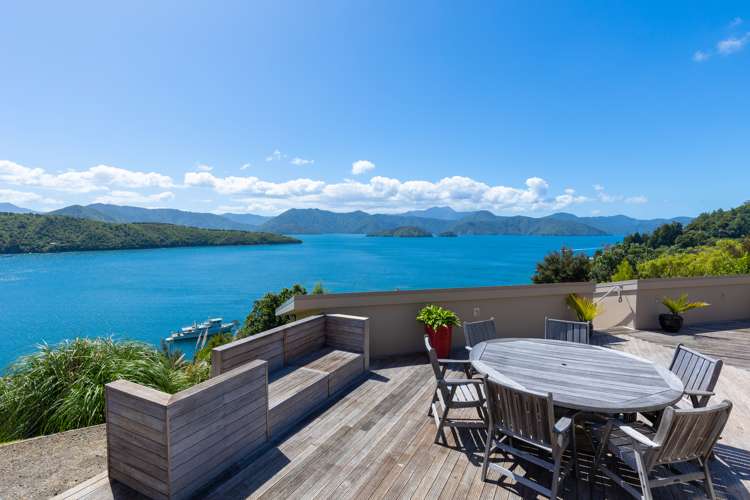 1 Cooks Ridge Waikawa Bay_3