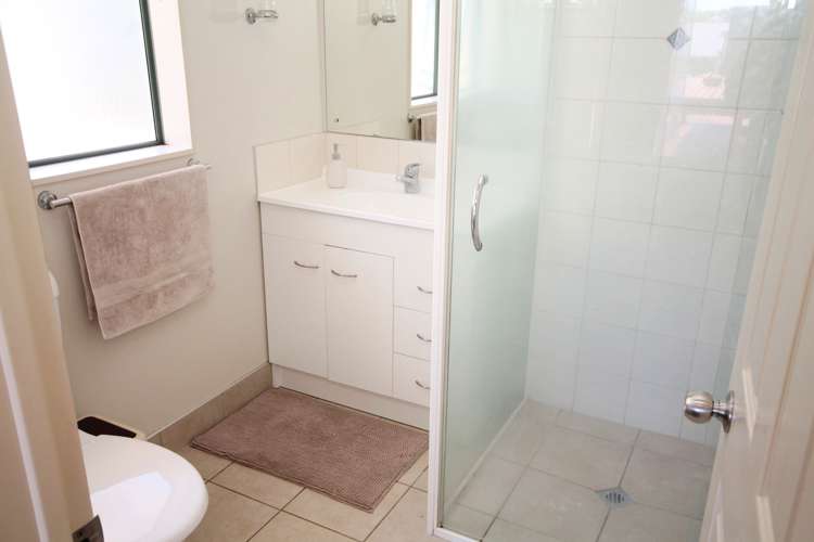 2 Norm Pellow Drive Manurewa_13