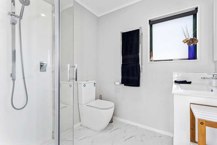 16 Edgewater Grove Whakatane_10