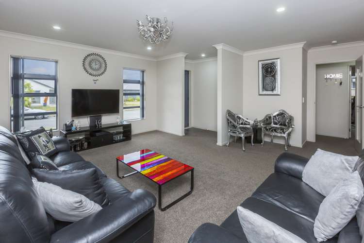 13 Poppy Watts Grove Stokes Valley_2