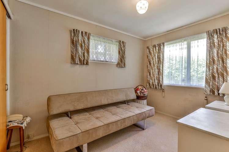 2/5 Vivian Wilson Drive Eastern Beach_13