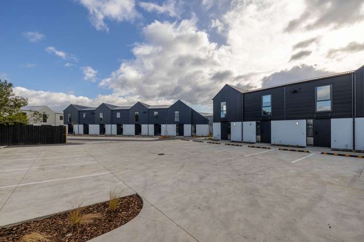 16/45 Dickens Street Addington_14