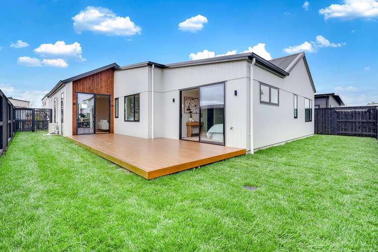 23 Halley Drive Chartwell_22
