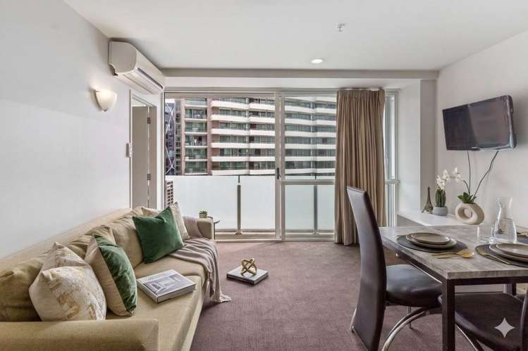 1607/10 Waterloo Quadrant City Centre_5