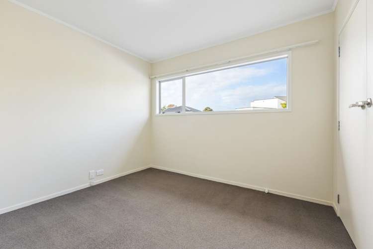 67 Meadway Sunnyhills_10