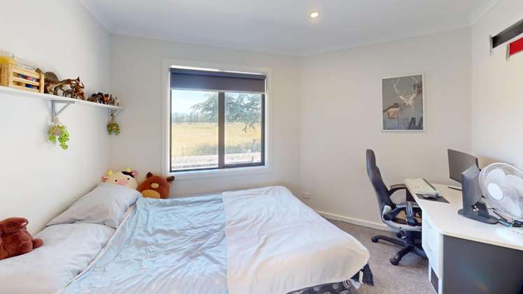 52 Geoff Geering Drive Netherby_9