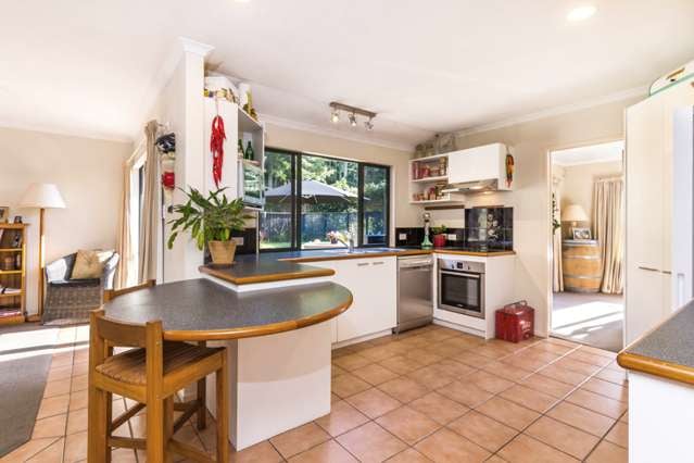 266 Whangamata Road Kinloch_2