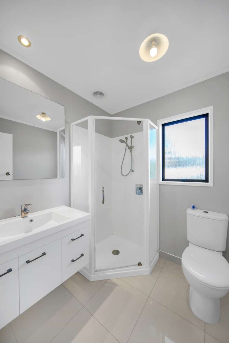 2/45 Sutton Crescent Papakura_17