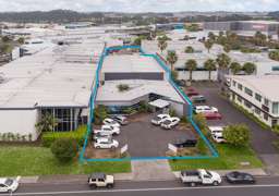 North Harbour industrial property with development potential