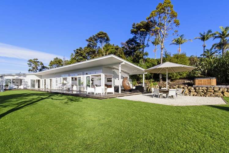 11 Beach Street Sandspit_6