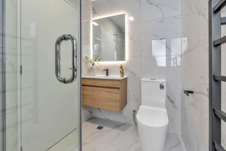 24 A-I Great South Road Manurewa_34