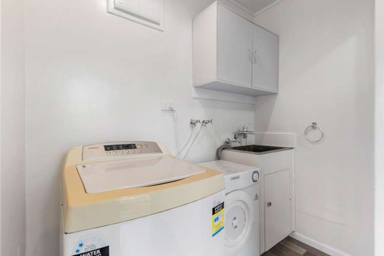 2/74 Dominion Park Street Johnsonville_8