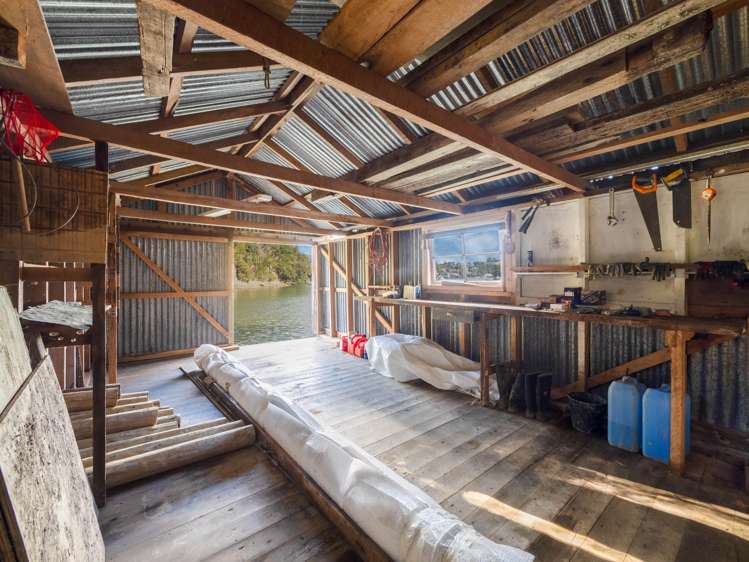 6 Tirairaka Terrace Russell Surrounds_16