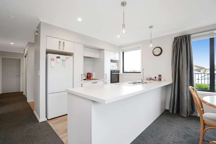 351 Burnett Street_2