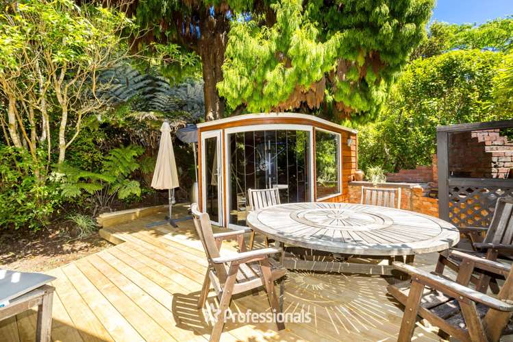 8 King Charles Drive Kingsley Heights_12