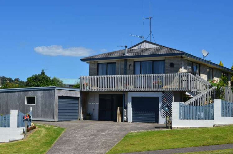 18 James Cook Drive_0