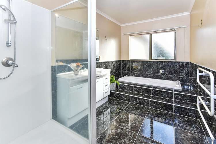 12 Crannog Fen Wattle Downs_15