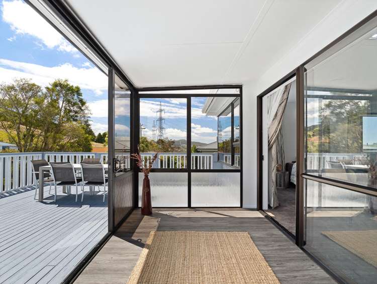 28 Stephen Street Halfway Bush_3