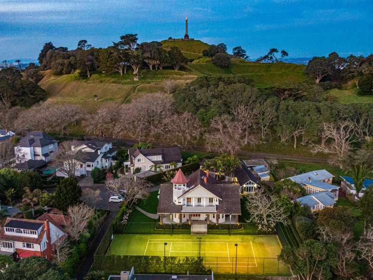 9 Fern Avenue Epsom_16