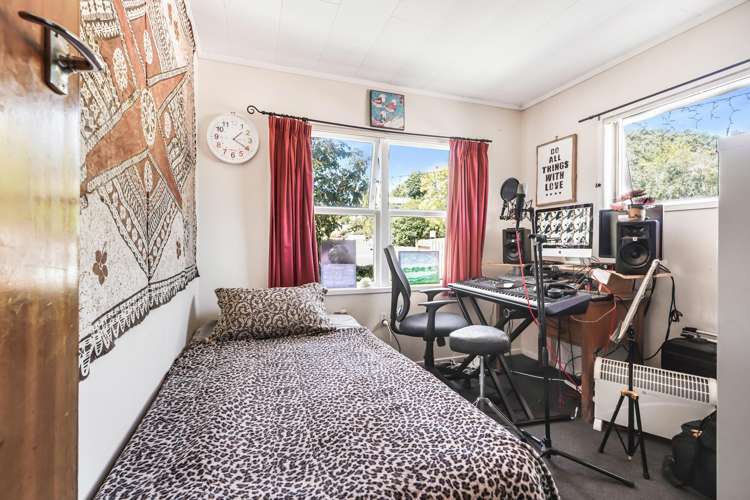 65 Resthill Crescent Glenview_4