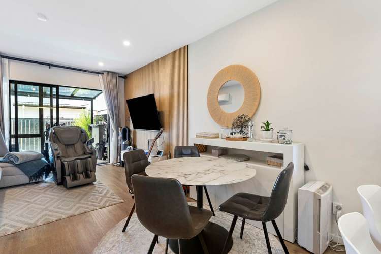 33 Kiato Lane Flat Bush_7