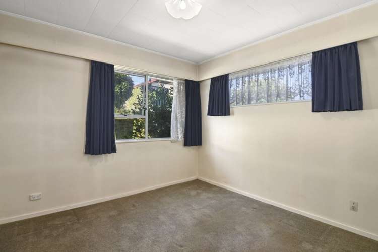 2/10 Galway Street Stoke_9