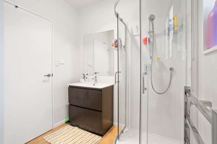 8b Edgar Pearce Place Howick_9