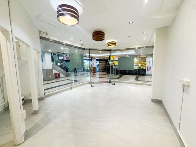 Shop 9 | 239  Queen Street City Centre_3