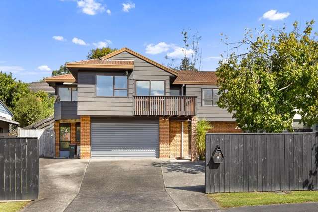 Browns Bay Family Home!
