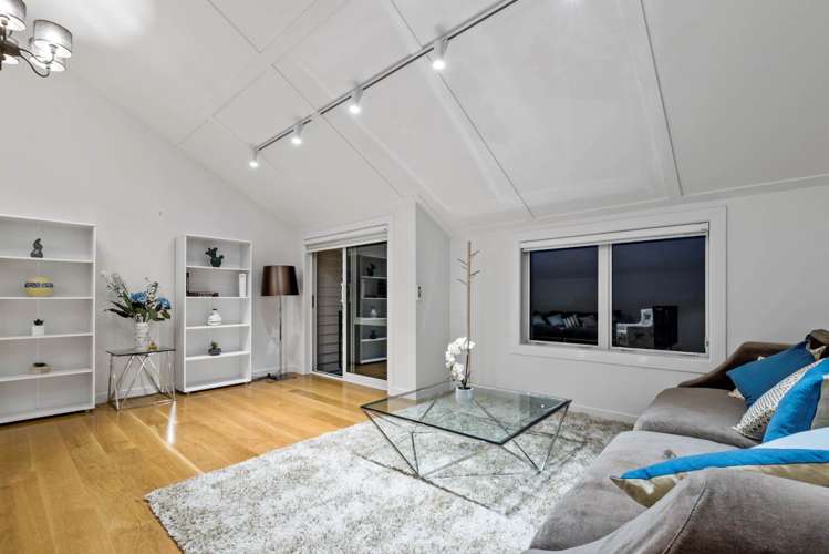 187 Okura River Road Okura_9