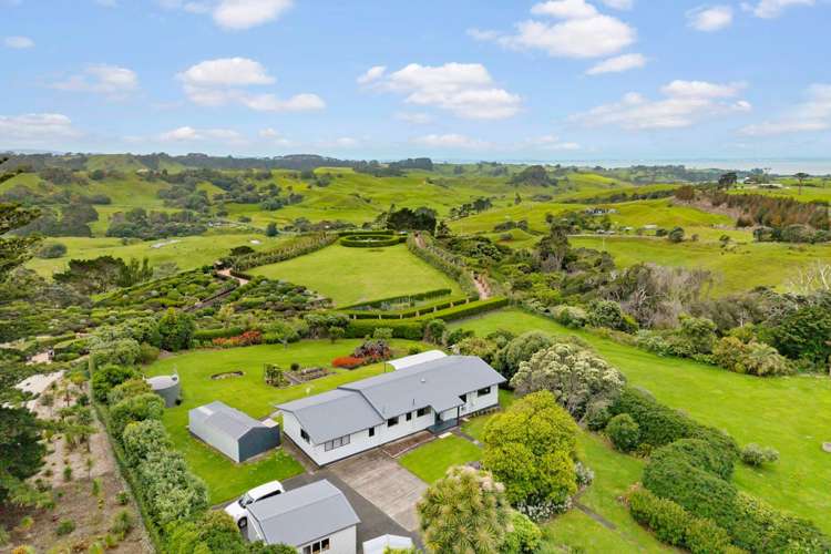 2119 Awhitu Road Awhitu_1