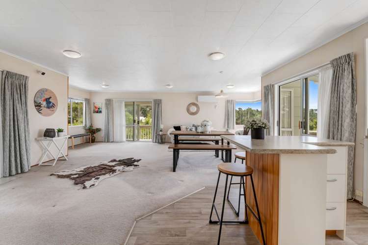 1125 Whangaparaoa Road Tindalls Beach_5