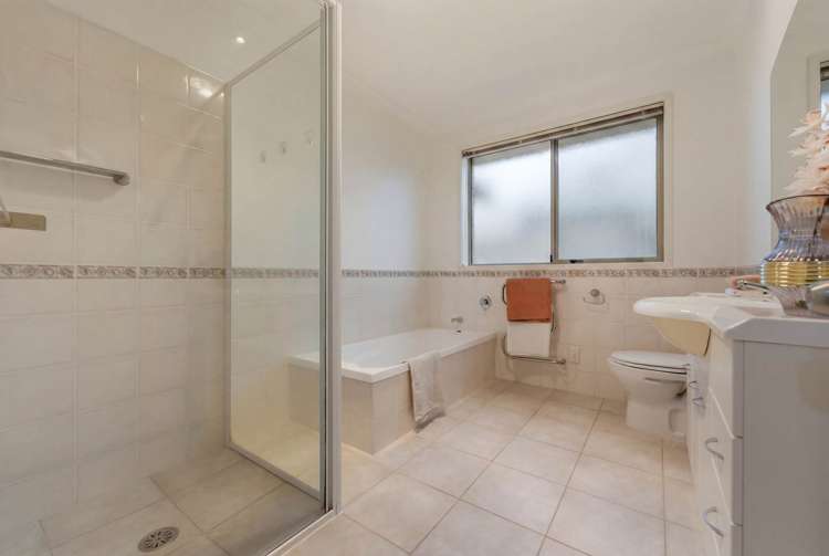 19 Norm Pellow Drive Manurewa_6