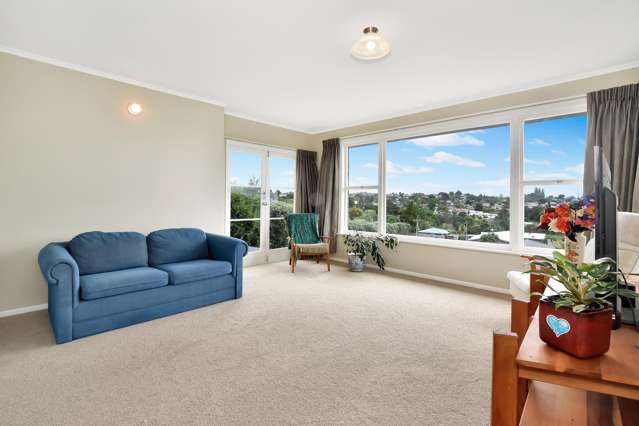 84 Sutherland Road Brookfield_2