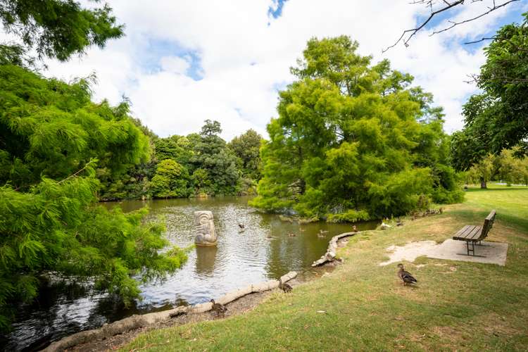 1240a Fergusson Drive Brown Owl_12