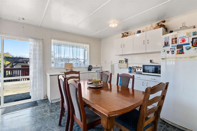 4 White Road Manurewa_7