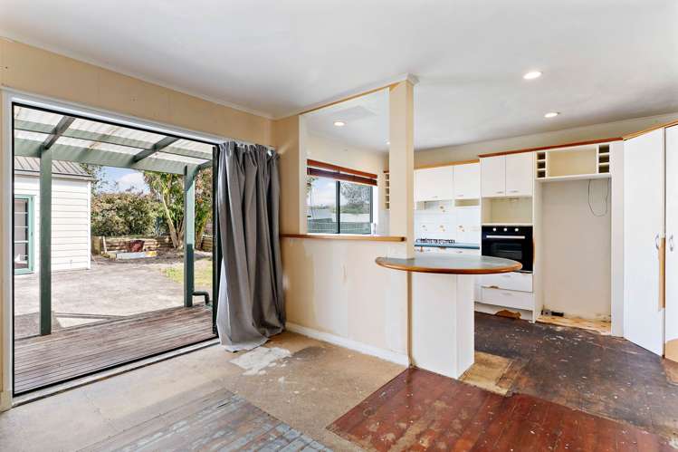 11 Buchanan Road Kingseat_6