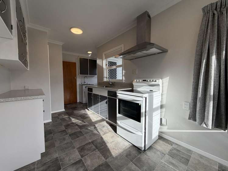 39 Parker Avenue 10516_15