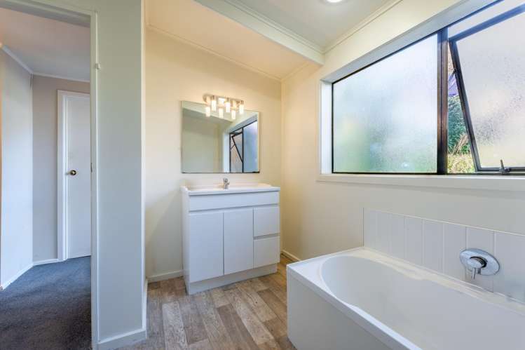 18 Maltby Avenue West End_20