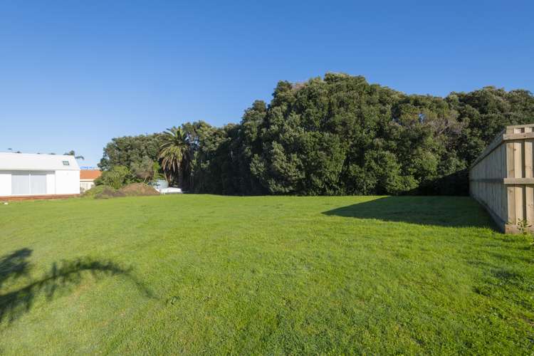 22 Beach Cove Wainui_5