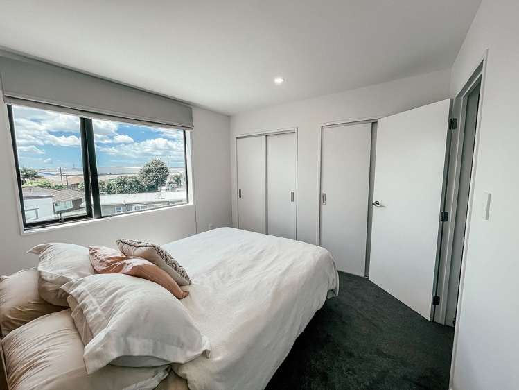 11/3 Abbotleigh Avenue Te Atatu Peninsula_12