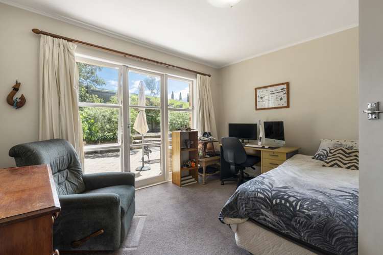 99 Lake Crescent Hamilton Lake_16